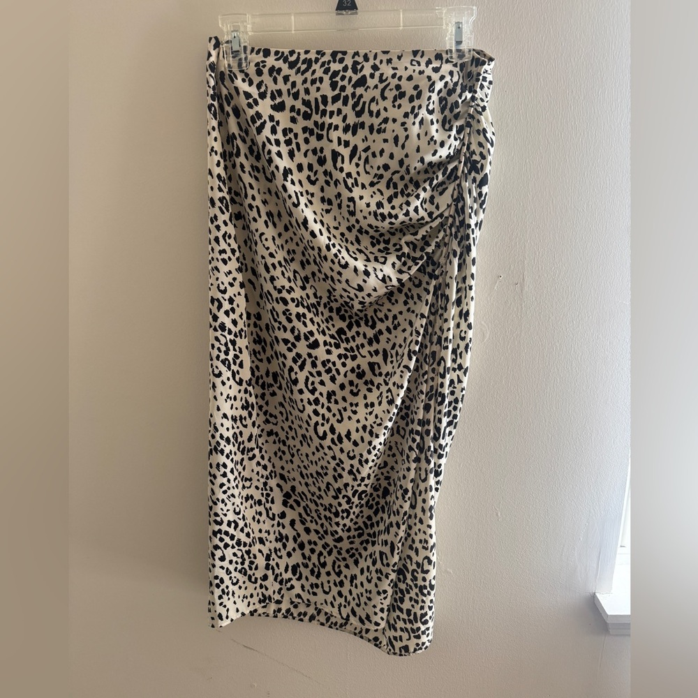 Zara Black and Cream Leopard Print Pencil Skirt